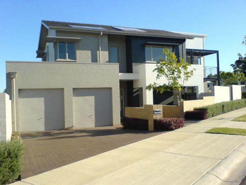 2 Charlton Ave, Newington NSW 2127