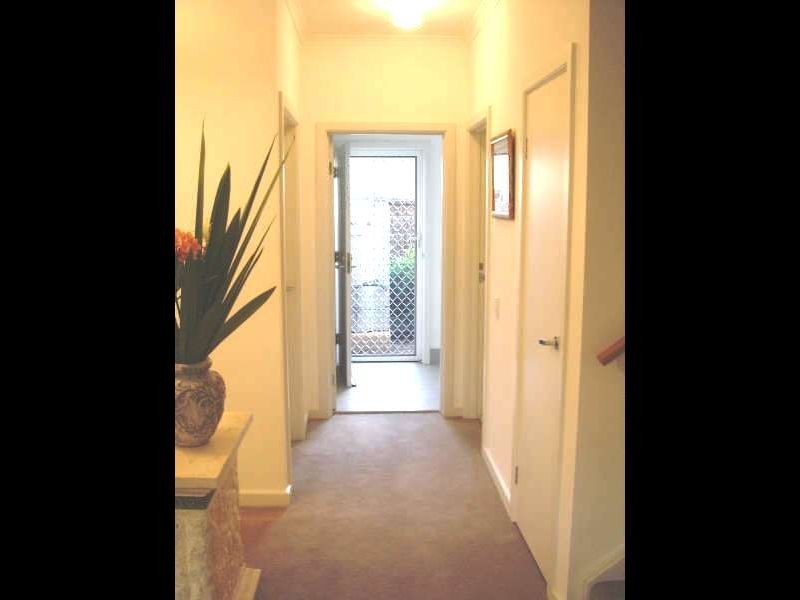 2 Charlton Ave, Newington NSW 2127