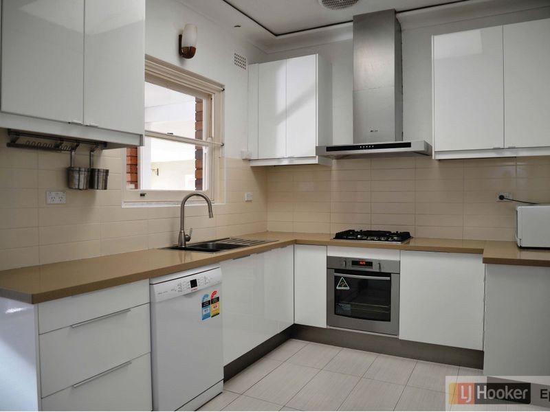 12 Longview St, Eastwood NSW 2122