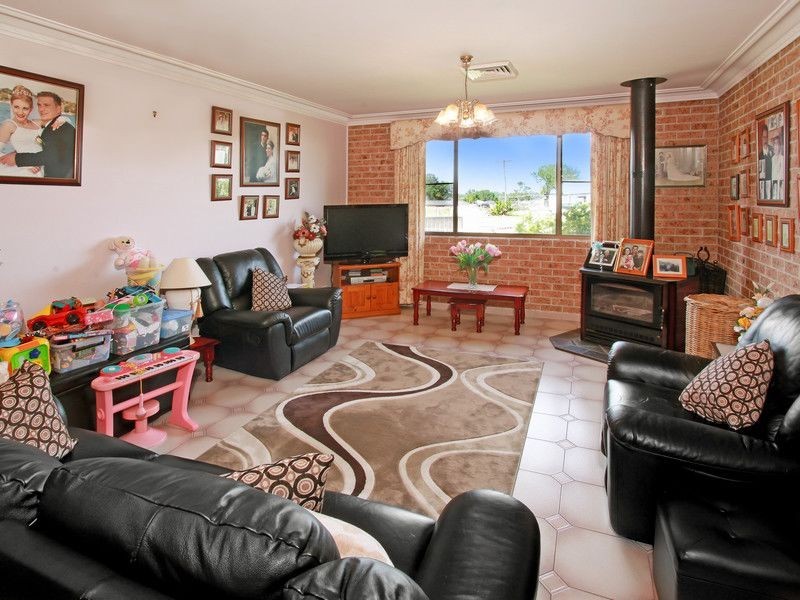 312 Third Ave, Llandilo NSW 2747