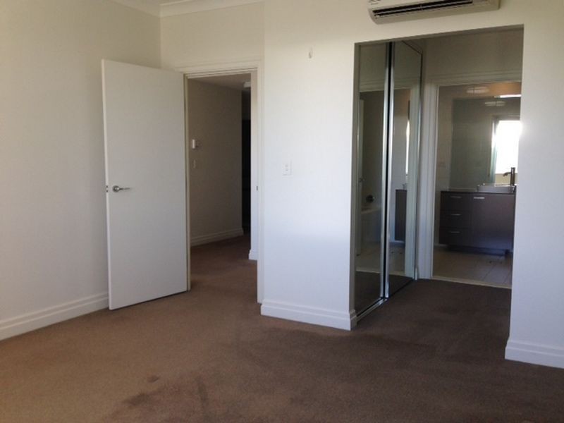 302/10 Peninsula Drive, Breakfast Point NSW 2137