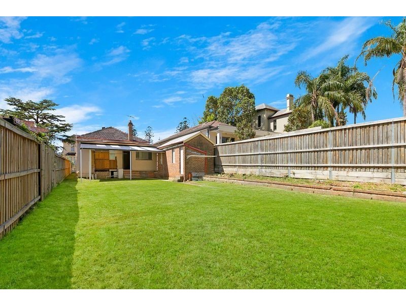 16 Nicholson Street, Burwood NSW 2134