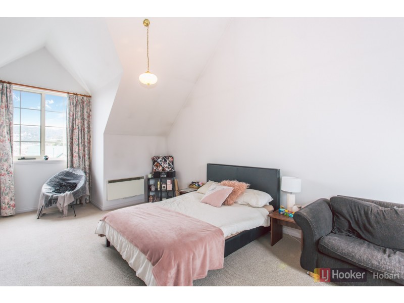 5 & 7 Lasswade Avenue, Sandy Bay TAS 7005