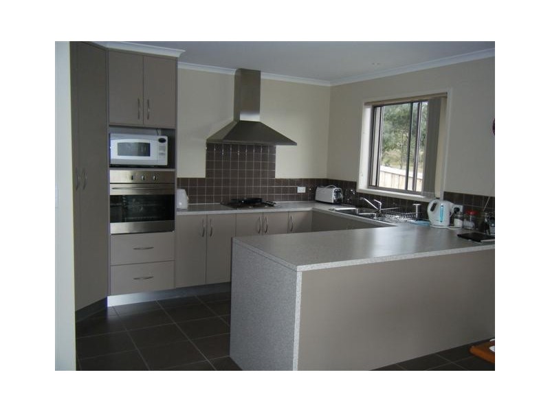 2/8 Celery Top Drive, Kingston TAS 7050