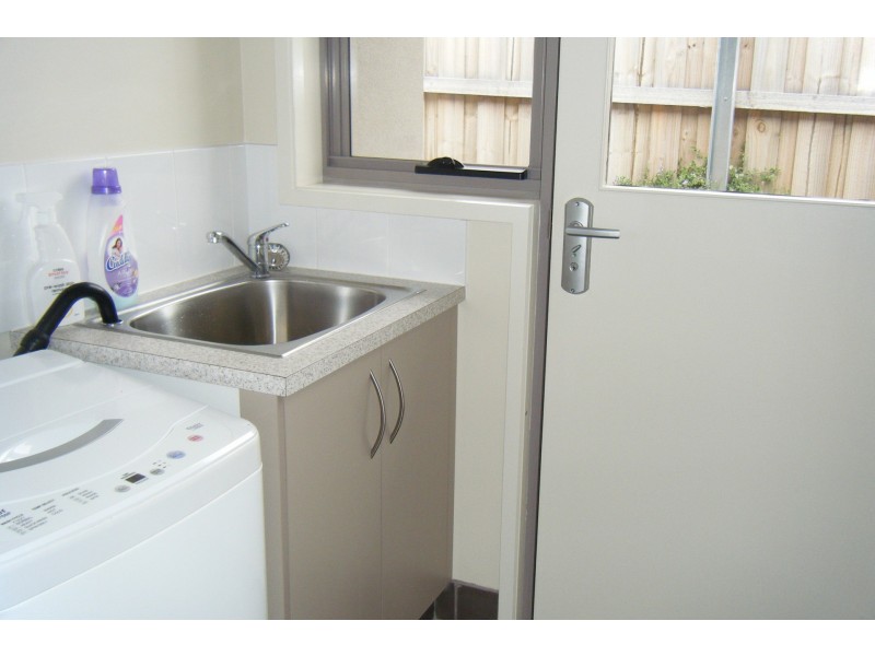 2/8 Celery Top Drive, Kingston TAS 7050