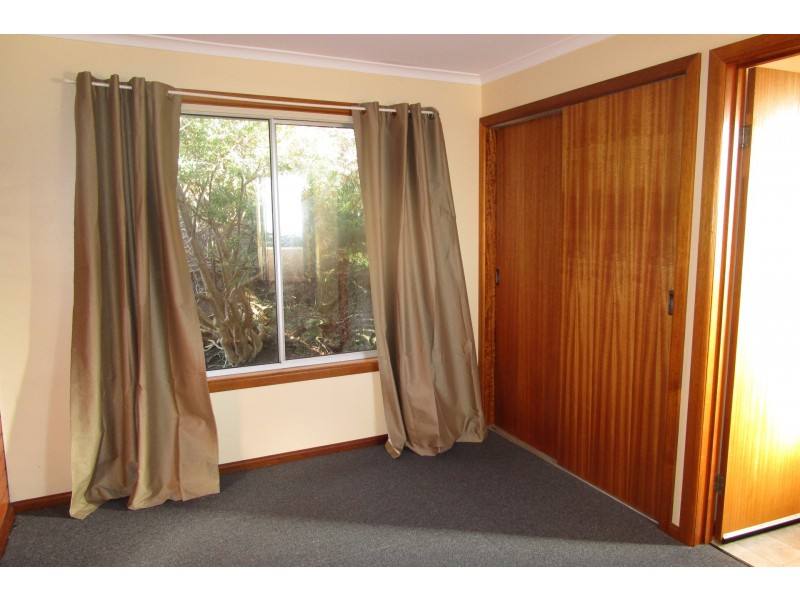 2/4A Fingerpost Track, South Hobart TAS 7004