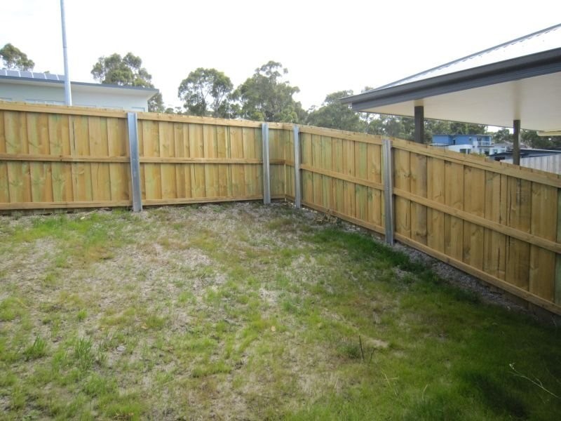 1/12 Lomandra Drive, Blackmans Bay TAS 7052