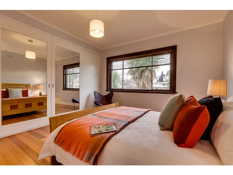 18 Giblin Street, Lenah Valley TAS 7008