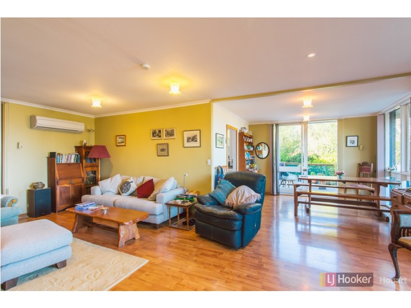 4 Robin Court, Lindisfarne TAS 7015
