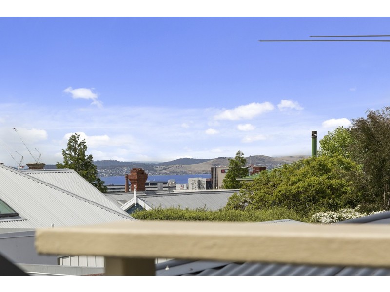 10 Arthur Street, North Hobart TAS 7000