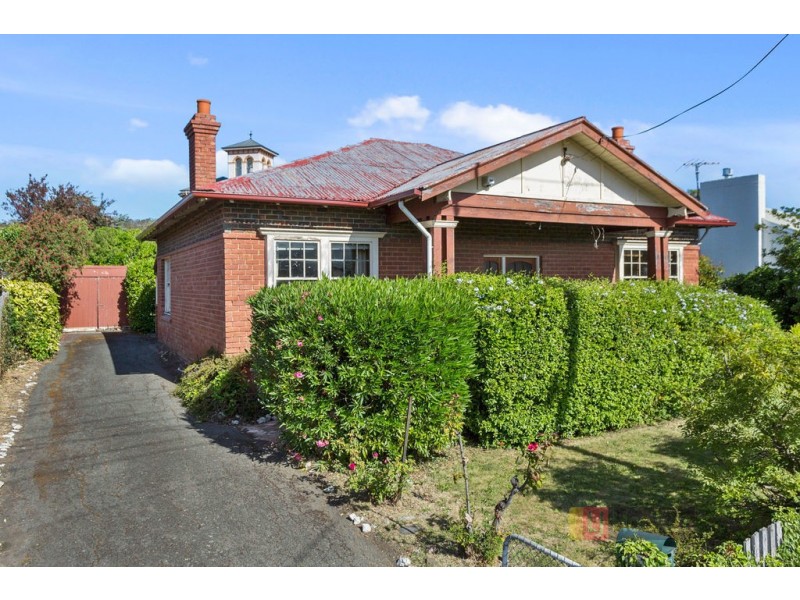 1a Bay Road, New Town TAS 7008