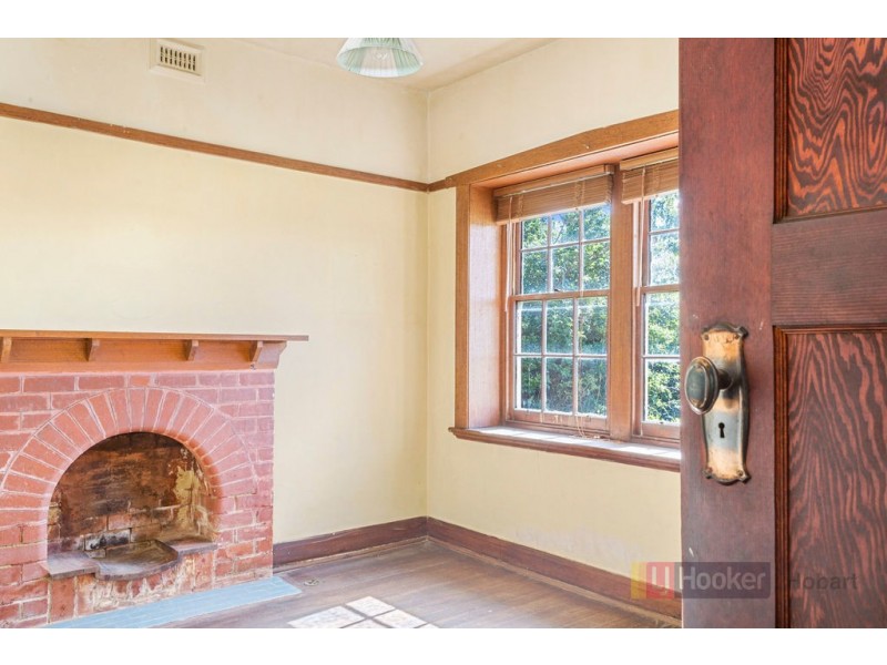 1a Bay Road, New Town TAS 7008