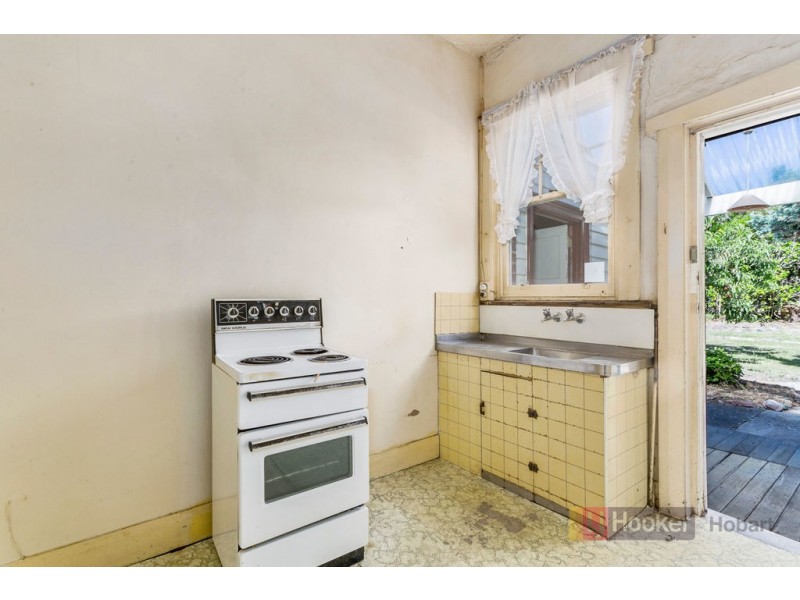 1a Bay Road, New Town TAS 7008