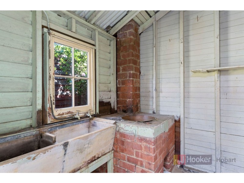 1a Bay Road, New Town TAS 7008