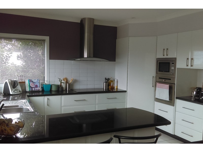 165 Roslyn Avenue, Blackmans Bay TAS 7052