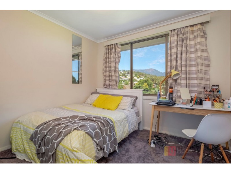 9/267 Churchill Avenue, Sandy Bay TAS 7005