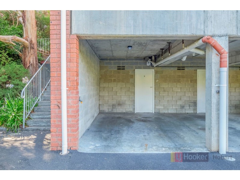 9/267 Churchill Avenue, Sandy Bay TAS 7005