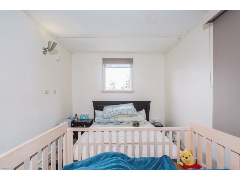 3/8 Woolton Place, Sandy Bay TAS 7005