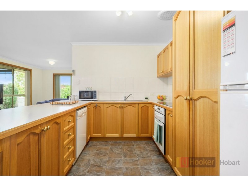 2 Iris Court, Kingston TAS 7050