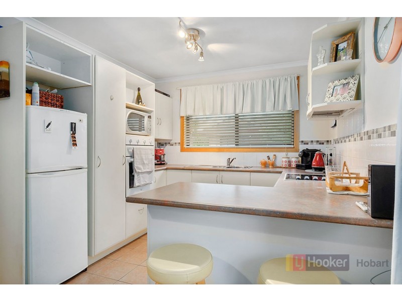 7/3 Madison Avenue, Brighton TAS 7030