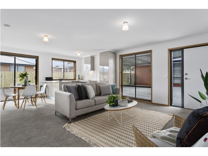 3/2-4 Tivoli Road, Old Beach TAS 7017