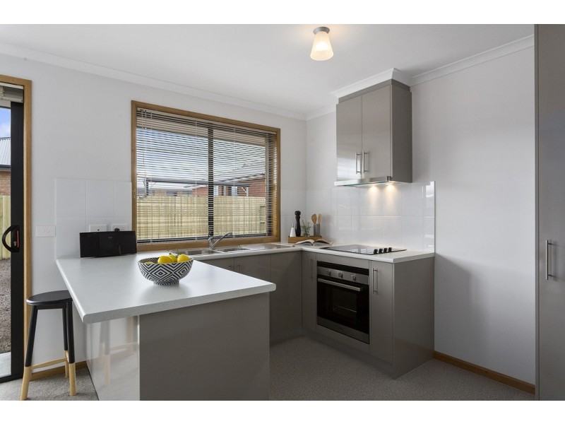 3/2-4 Tivoli Road, Old Beach TAS 7017