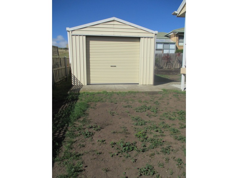 1 Buckingham Drive, Howrah TAS 7018