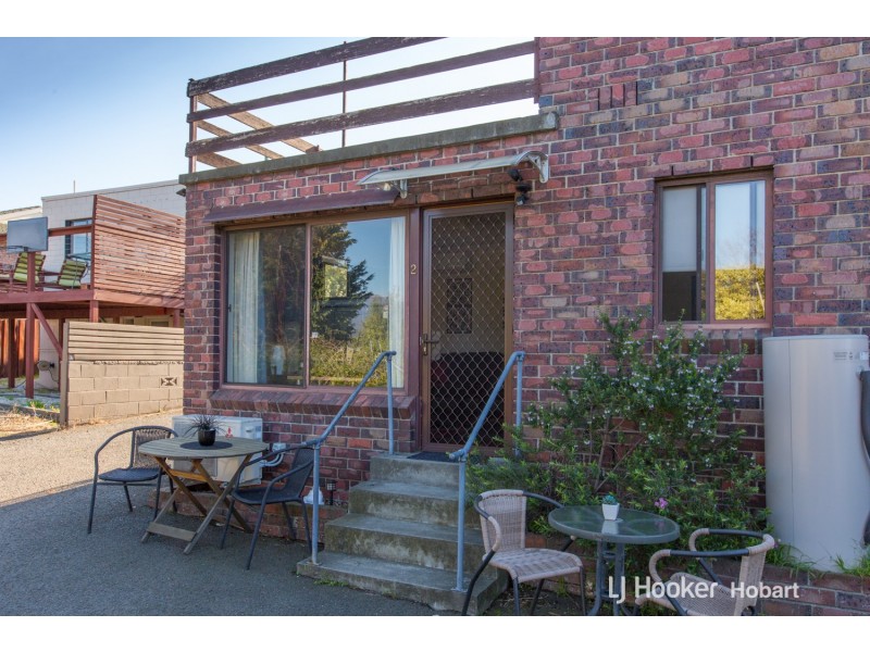 2/165 East Derwent Highway, Lindisfarne TAS 7015