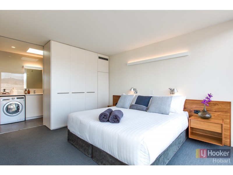 1 and 3/95 Brooker Avenue, Hobart TAS 7000