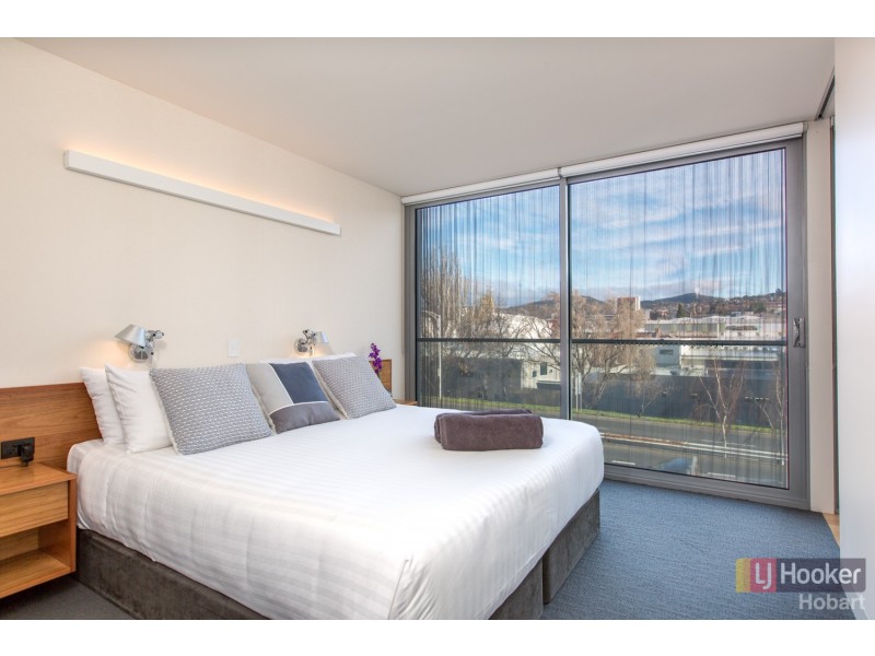 1 and 3/95 Brooker Avenue, Hobart TAS 7000