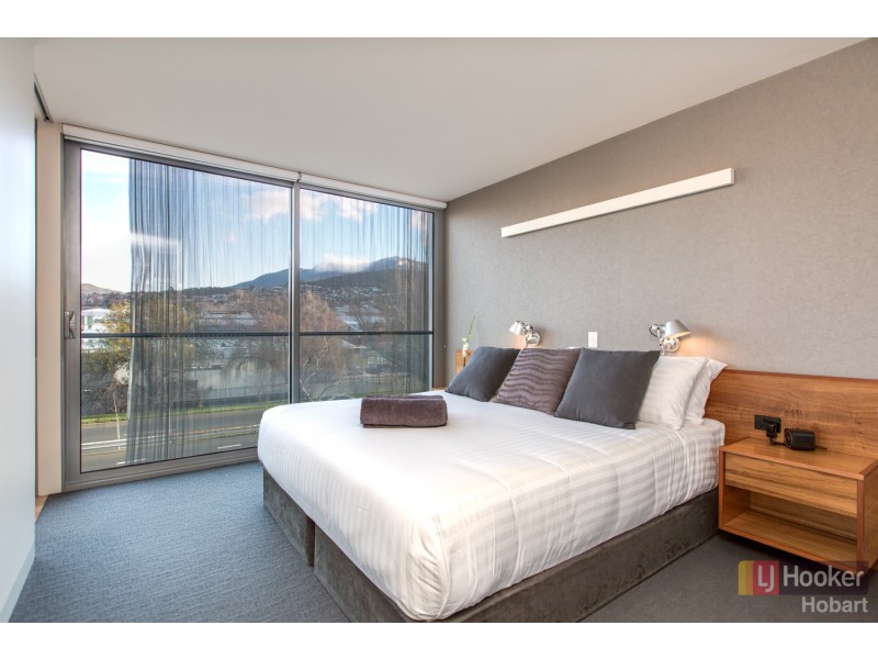 1 and 3/95 Brooker Avenue, Hobart TAS 7000