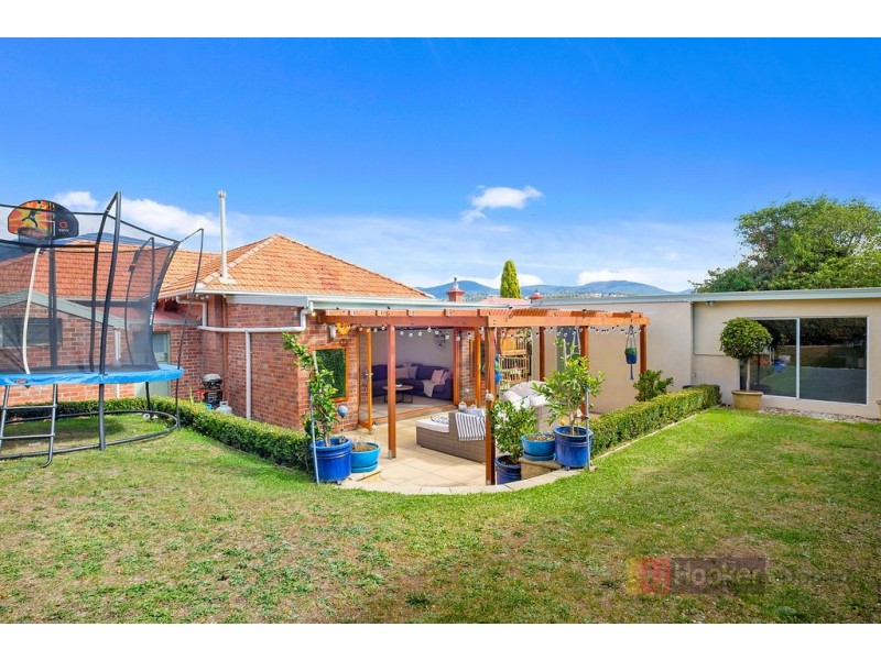 37 Pirie Street, New Town TAS 7008