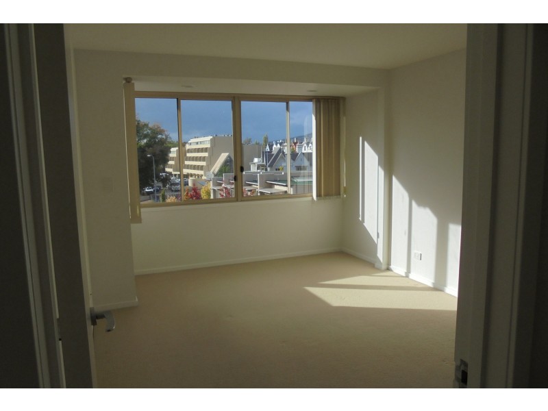 6/57 Sandy Bay Road, Battery Point TAS 7004