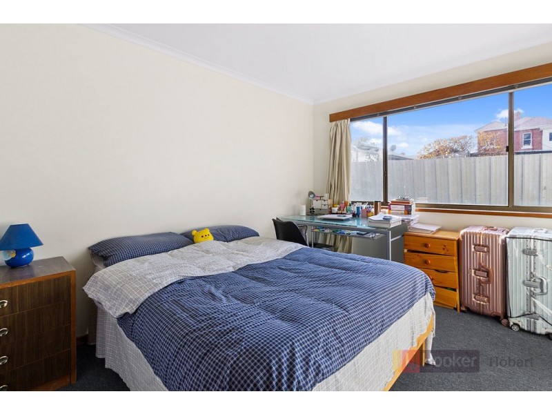 2/39 Regent Street, Sandy Bay TAS 7005