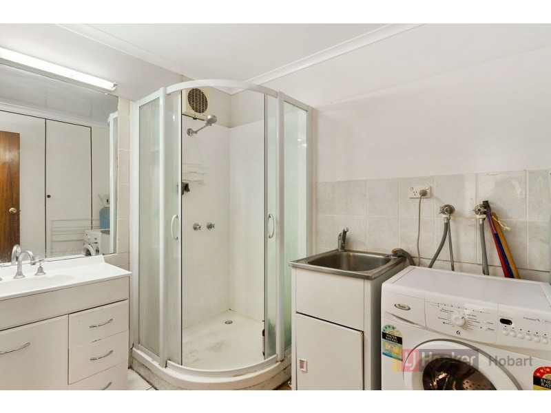 2/39 Regent Street, Sandy Bay TAS 7005