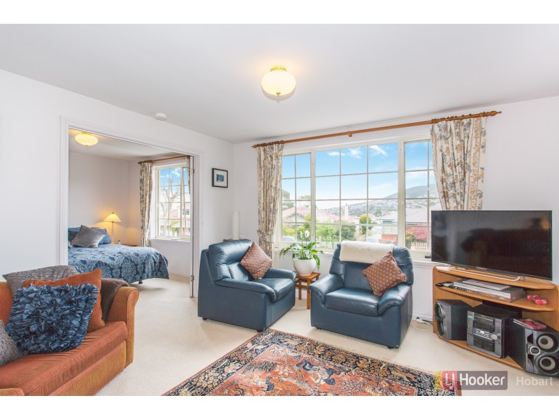 5 Lasswade Avenue, Sandy Bay TAS 7005