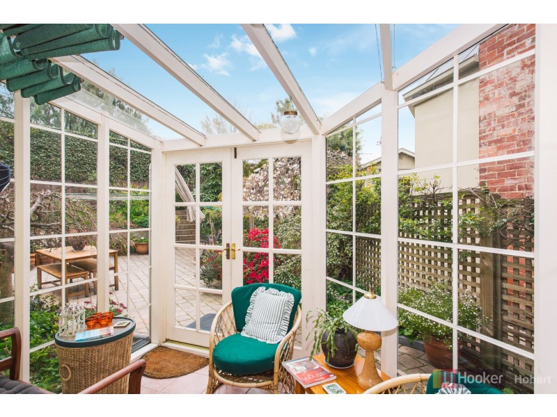 5 Lasswade Avenue, Sandy Bay TAS 7005
