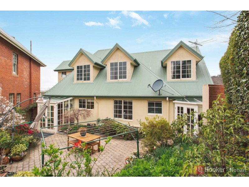 5 Lasswade Avenue, Sandy Bay TAS 7005