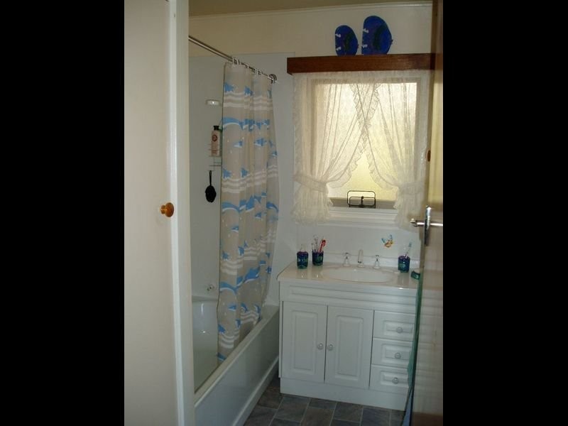 96 Clinton Road, Geilston Bay TAS 7015