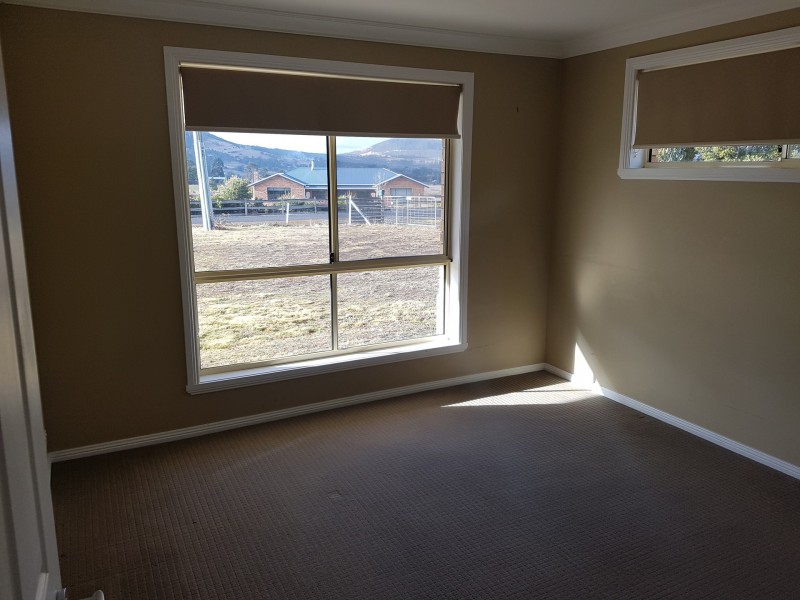 8 Dylan Street, Brighton TAS 7030