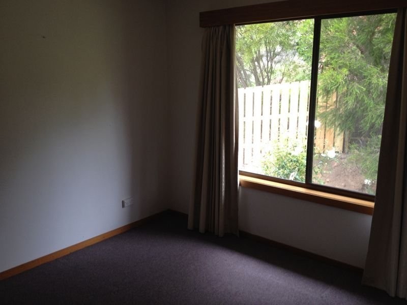 8/38 Sharps Road, Lenah Valley TAS 7008