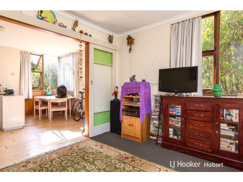 10 Burnside Avenue, New Town TAS 7008