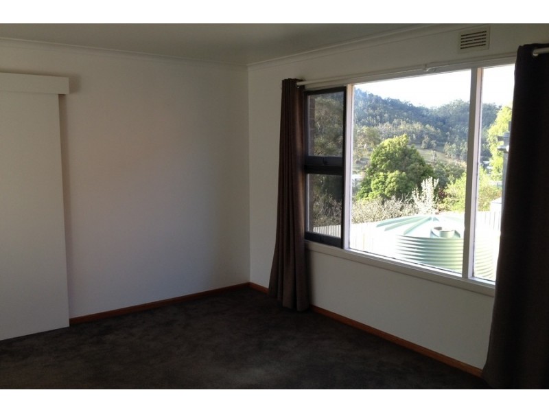 2/31 Hillborough Road, South Hobart TAS 7004