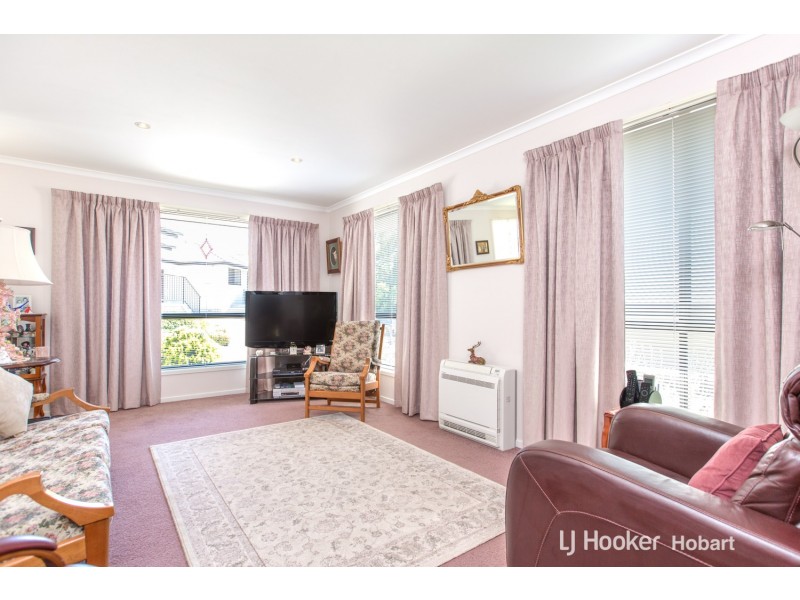 2/220 Main Road, Austins Ferry TAS 7011