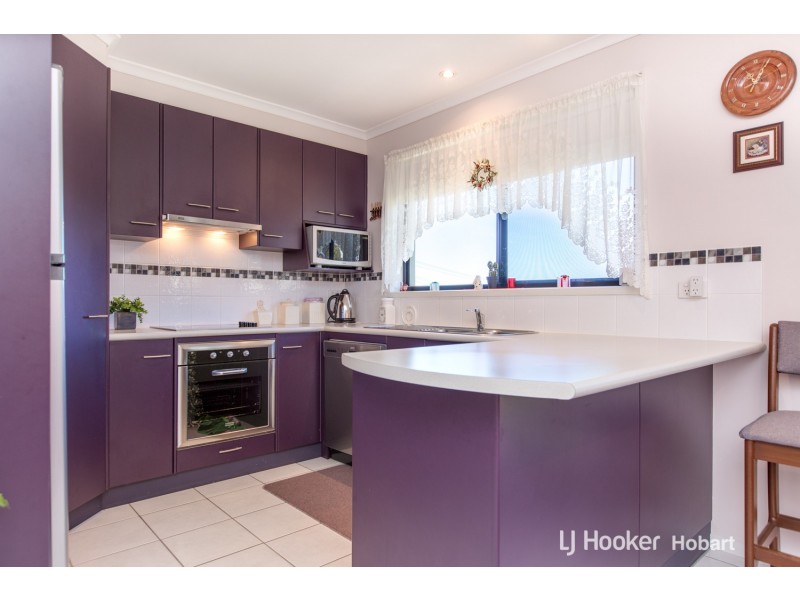 2/220 Main Road, Austins Ferry TAS 7011