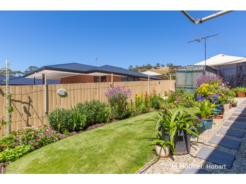 2/220 Main Road, Austins Ferry TAS 7011
