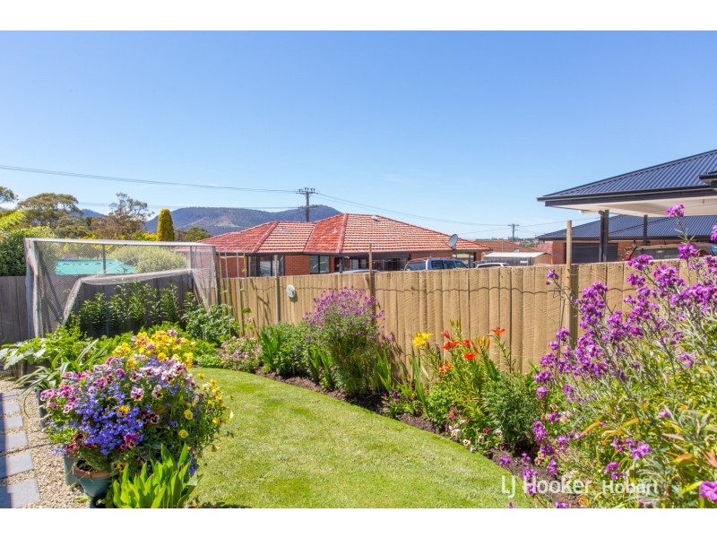 2/220 Main Road, Austins Ferry TAS 7011