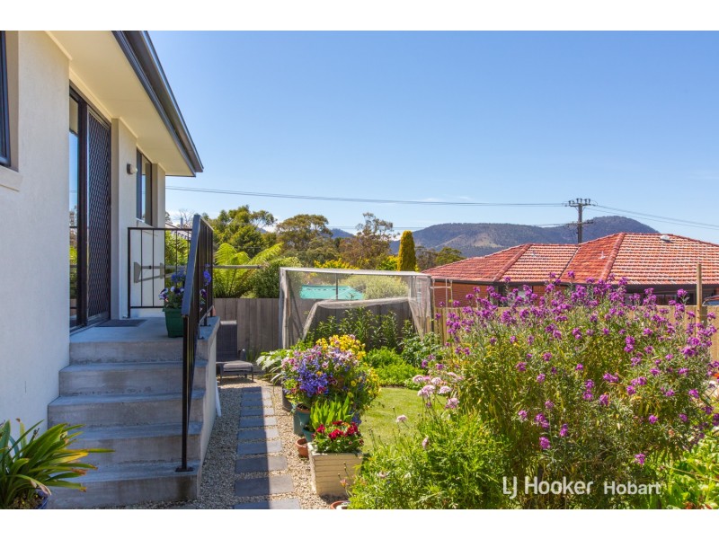 2/220 Main Road, Austins Ferry TAS 7011