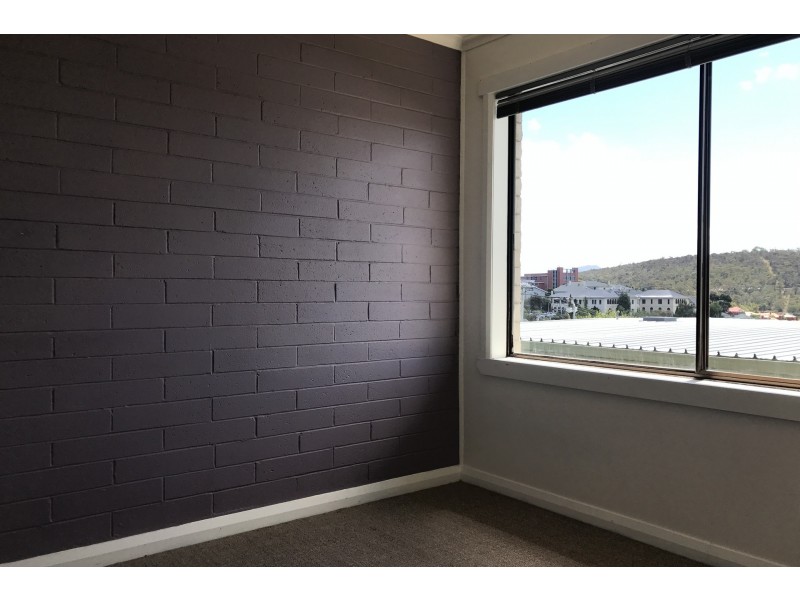 2/8 Mctavish Avenue, North Hobart TAS 7000