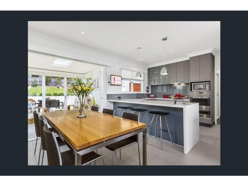 5 Paloona Street, Lindisfarne TAS 7015